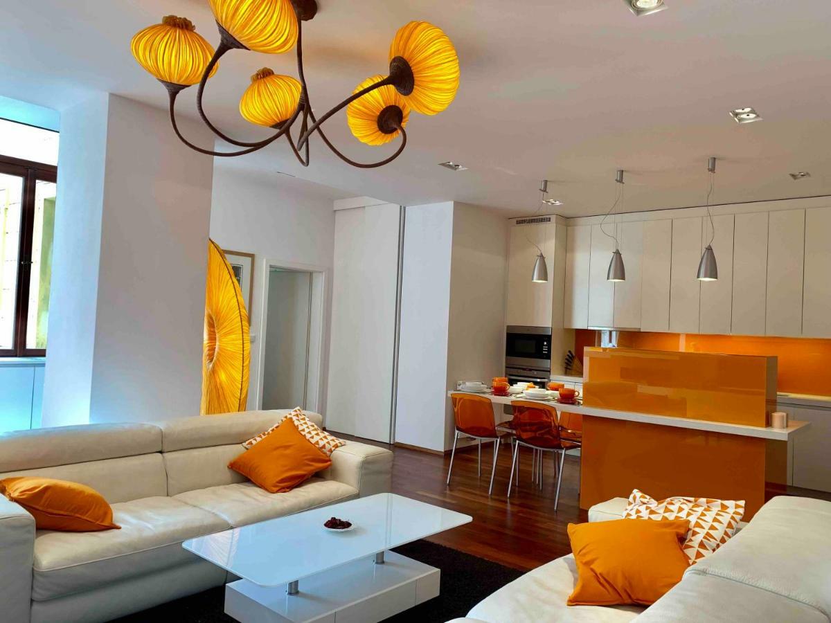 Luxury In The Center Of Apartmán