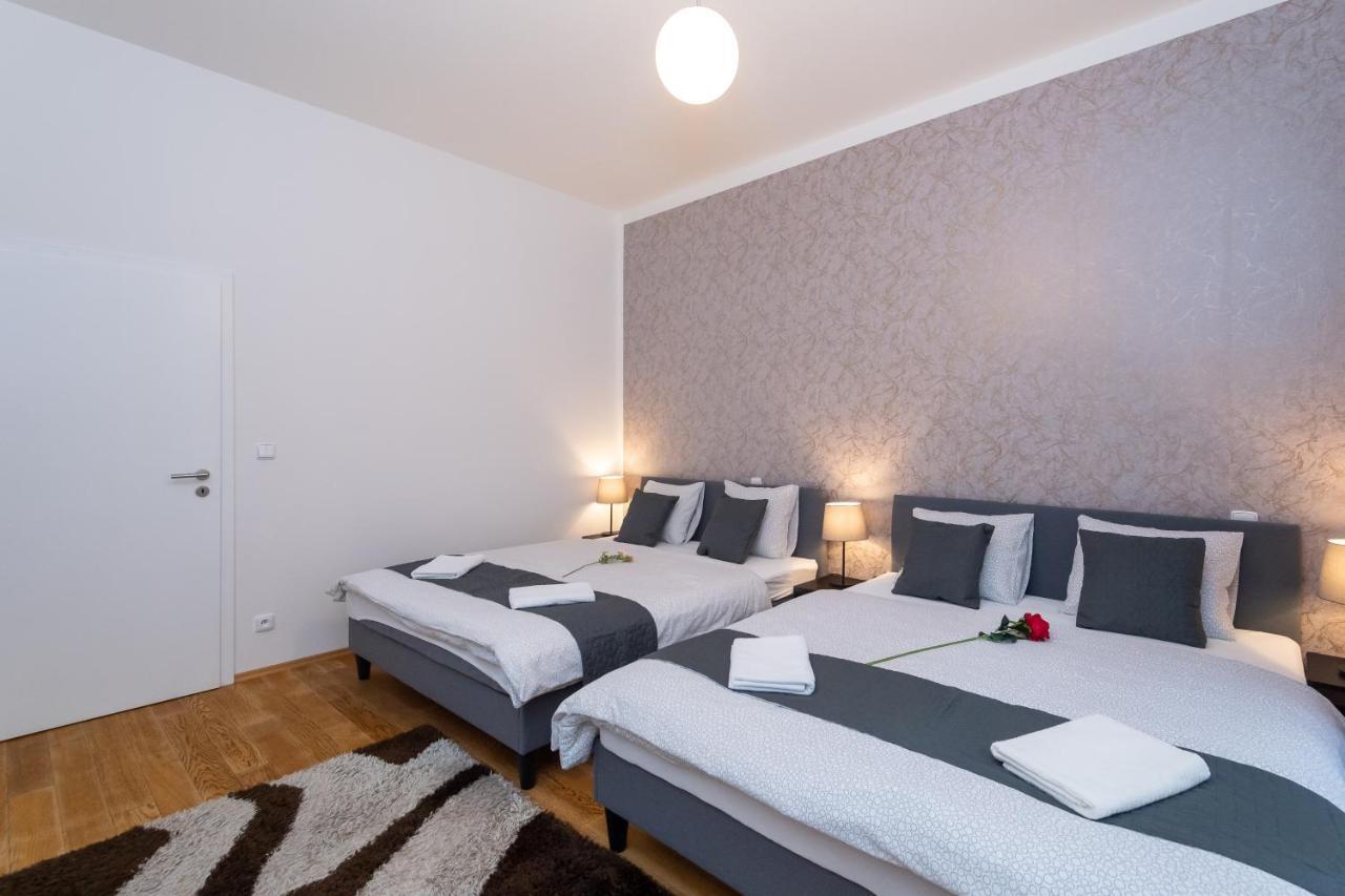 Apartment Luxury In The Center Of Prag